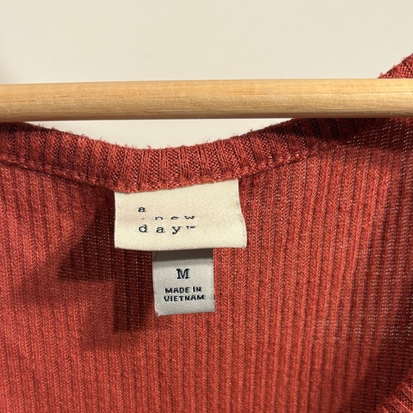 Women's Rust Ribbed dress - Picture 2 of 2